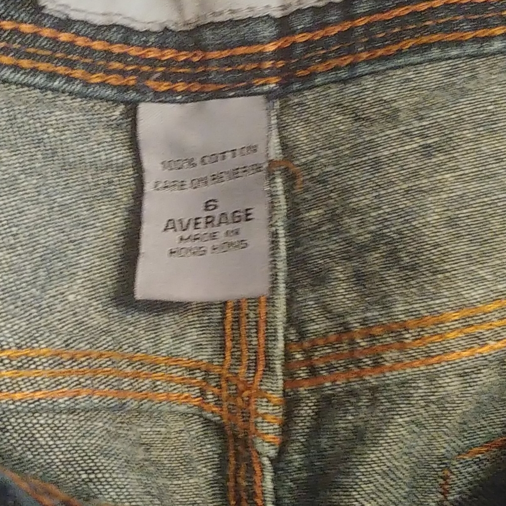 Jeans - Picture 2 of 3